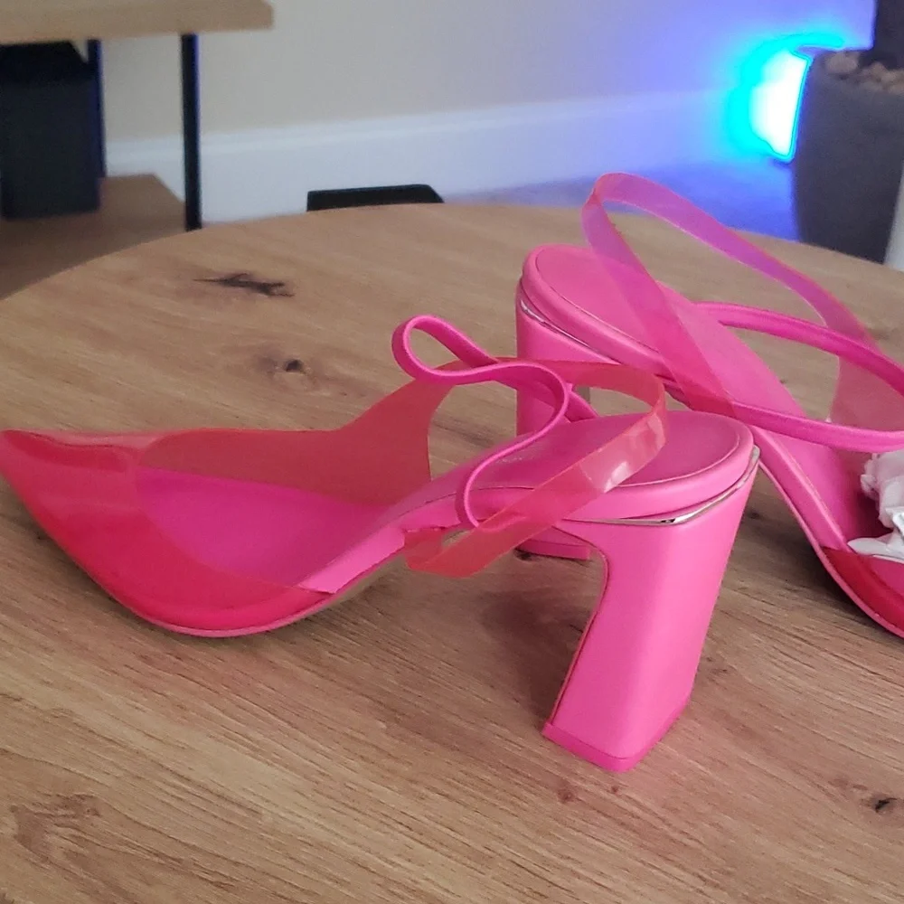 Shoes - Picture 3 of 5